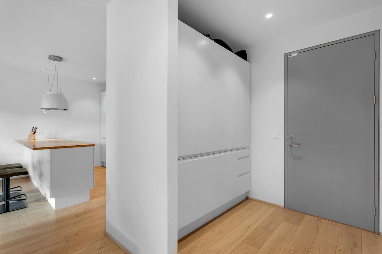 Cozy And Modern Apartment - Best Location In Reykjavik Bagian luar foto